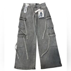 Brand new! VIP cargo jeans size 7/28